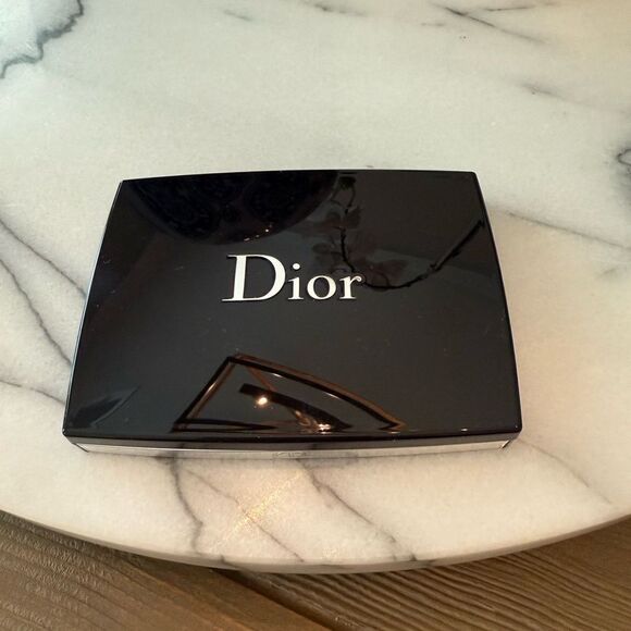 NWT Dior FOREVER NATURAL VELVET foundation 
⭐️2W warm - Picture 4 of 6